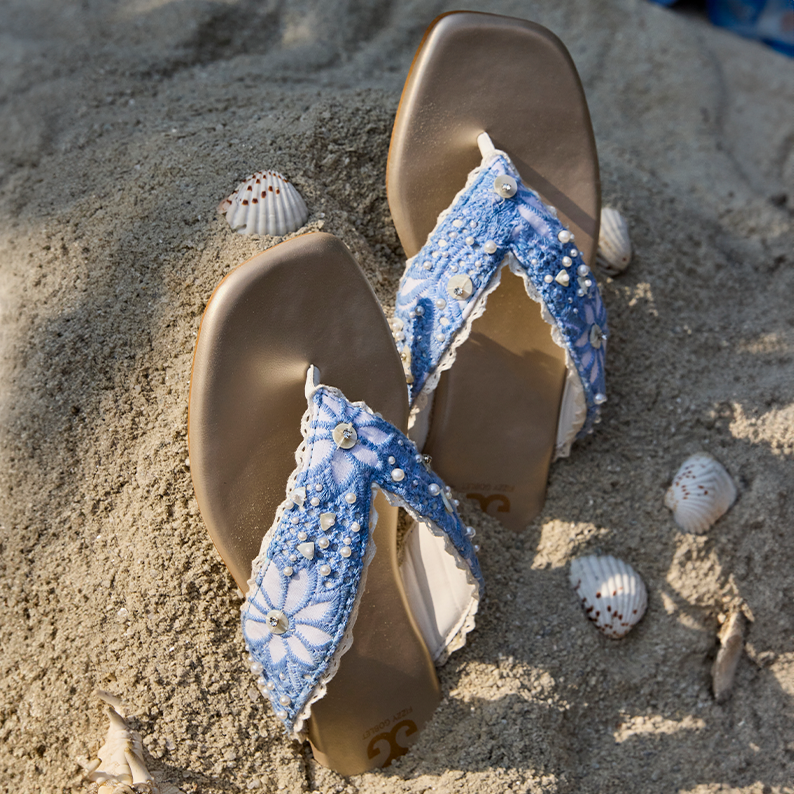 Open Flats For Women: The Real MVP of Sunny Days & Breezy Nights