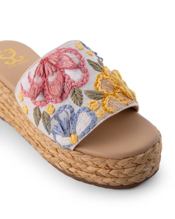 Bubble Yum : Slipon Espradrille Wedges