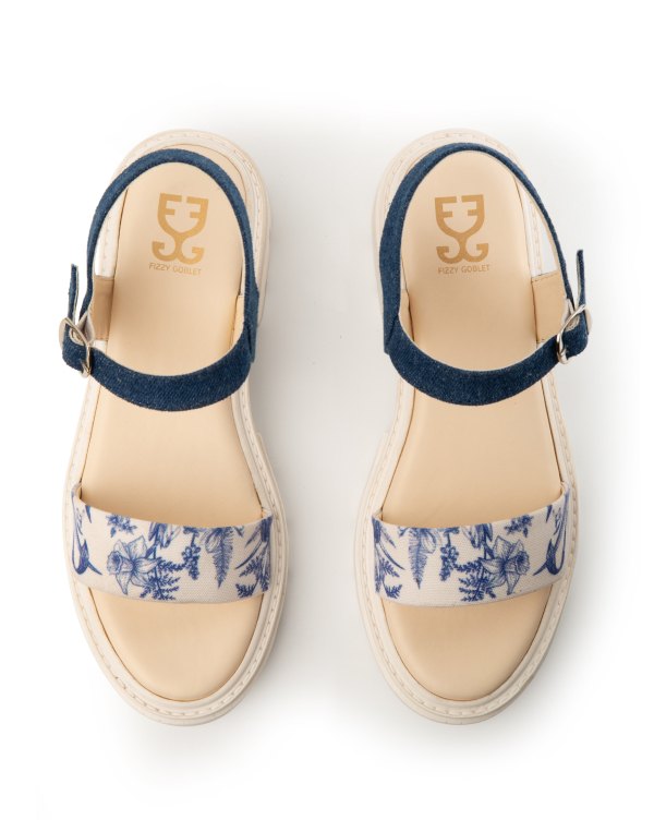 Caribbean Dreams : Splash Sandals