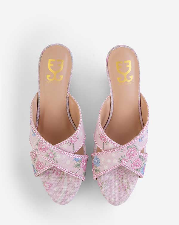 Lola : Criss Cross Wedges