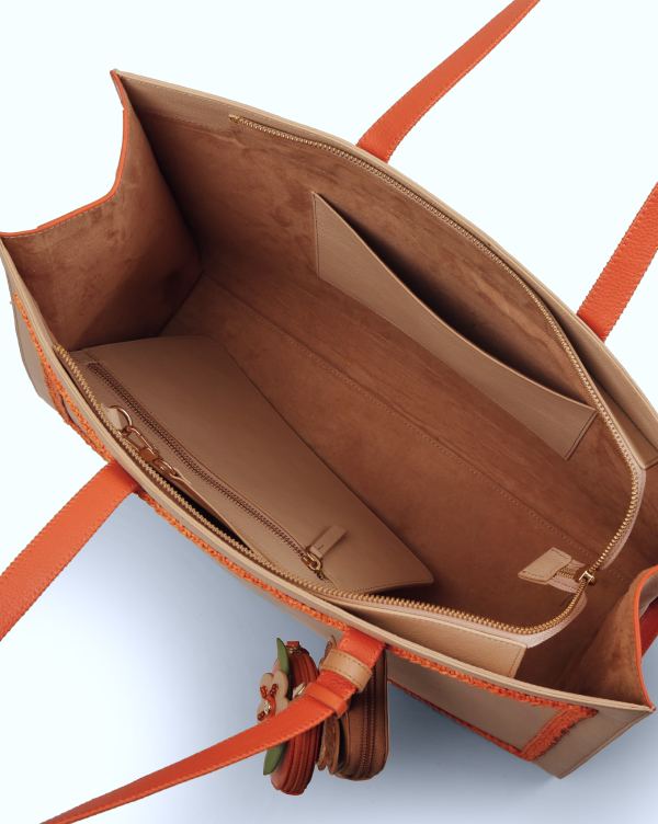 Main Squeeze : Tote Bag
