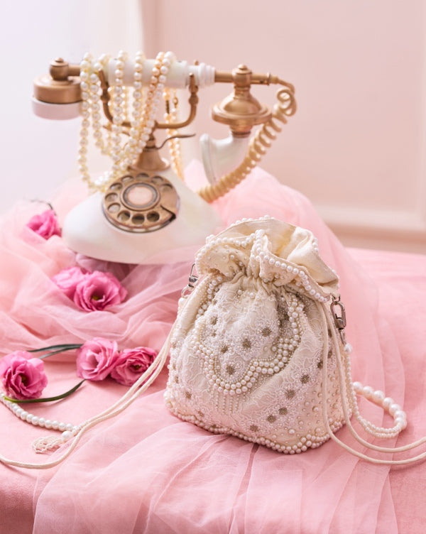 Pearly Charm : Potli