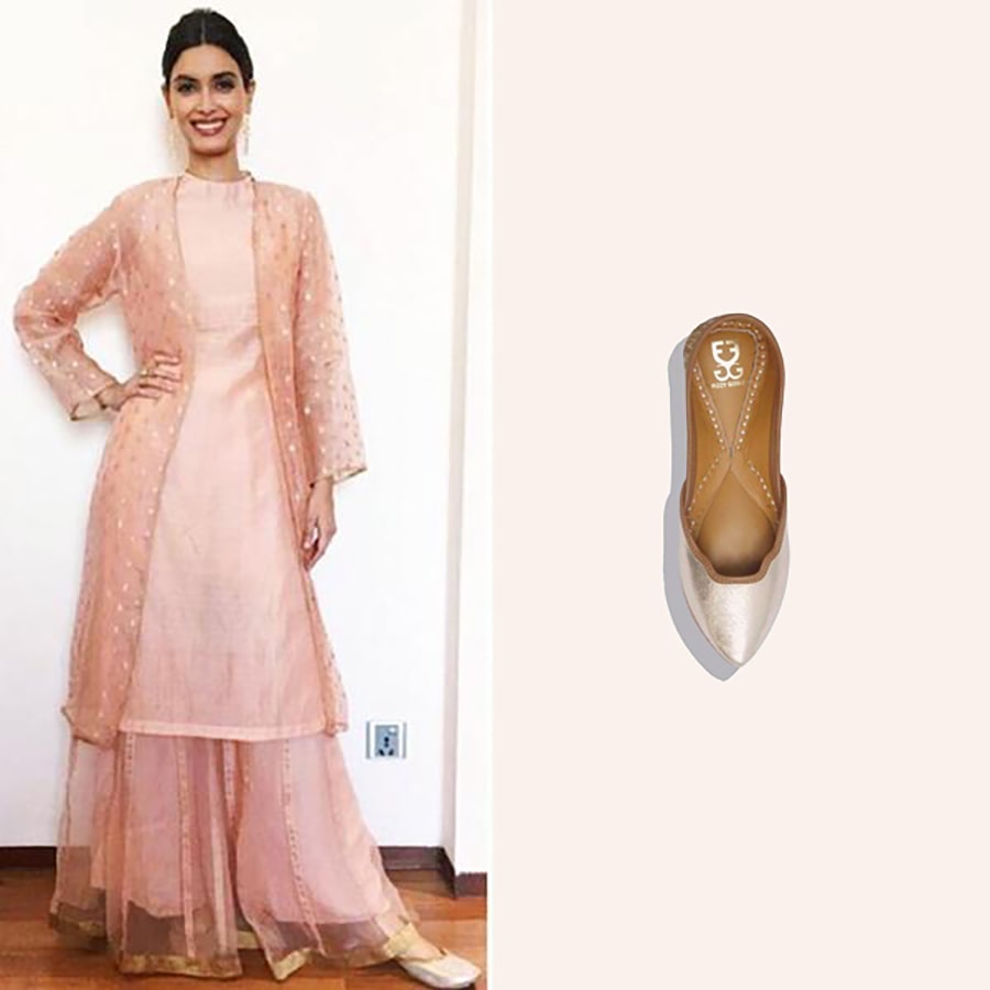 Diana Penty in OVERLAP
