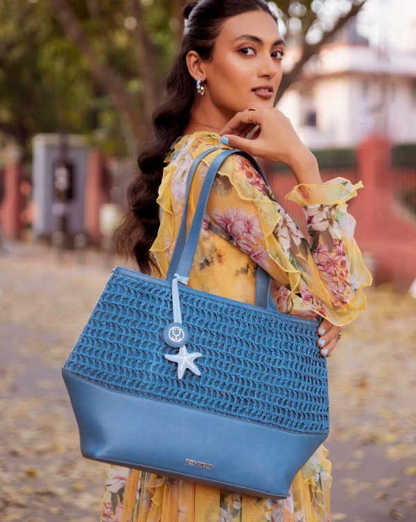 Bazaar Tote Leather : With Handwoven Raffia