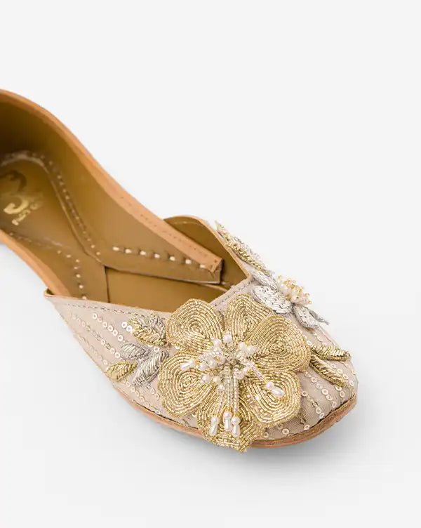 Bloom Bazaar : Juttis - Handcrafted - Fizzy Goblet - Indian