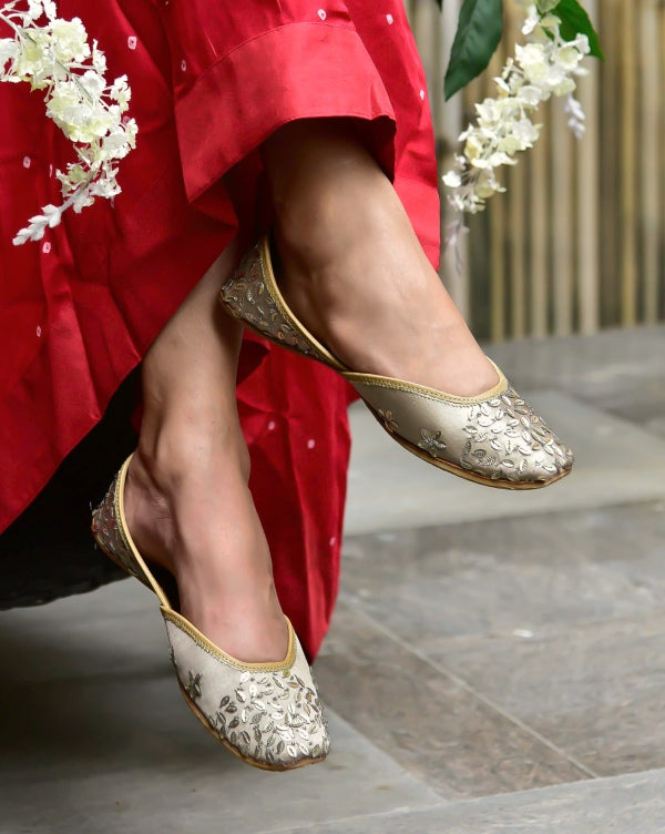 Champagne Super Nova : Juttis