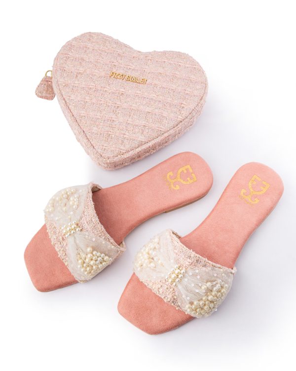 Love Is In The Pair : Gift Set