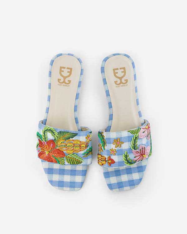 Brunch Bunch : Sandals
