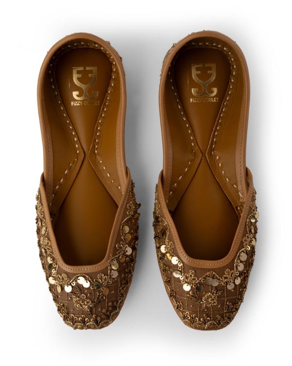 Golden Hush : Juttis