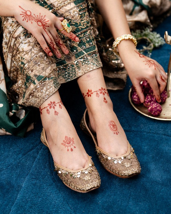 Golden Hush : Juttis
