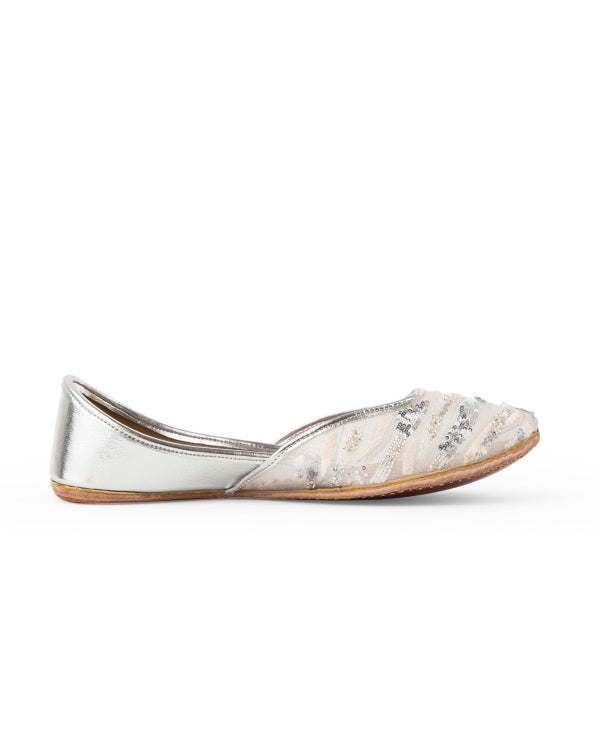 Kusha Ice Breaker : Juttis