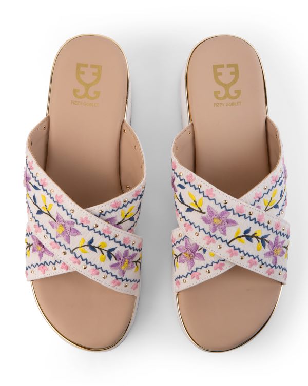 Iris my case : Criss Cross Wedges