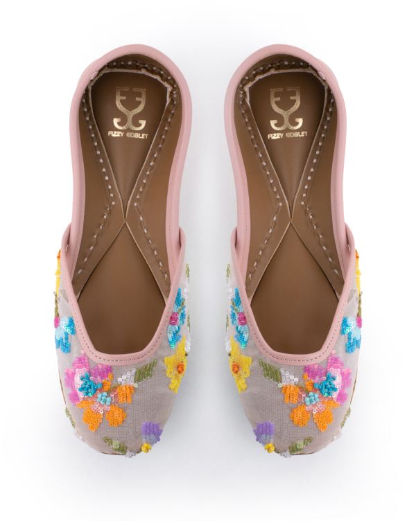 Shibani Love Letter : Juttis