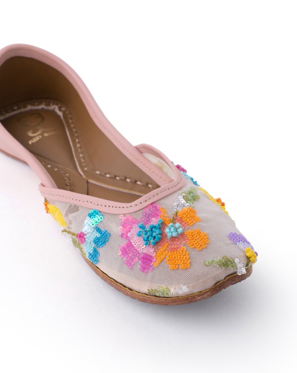 Shibani Love Letter : Juttis