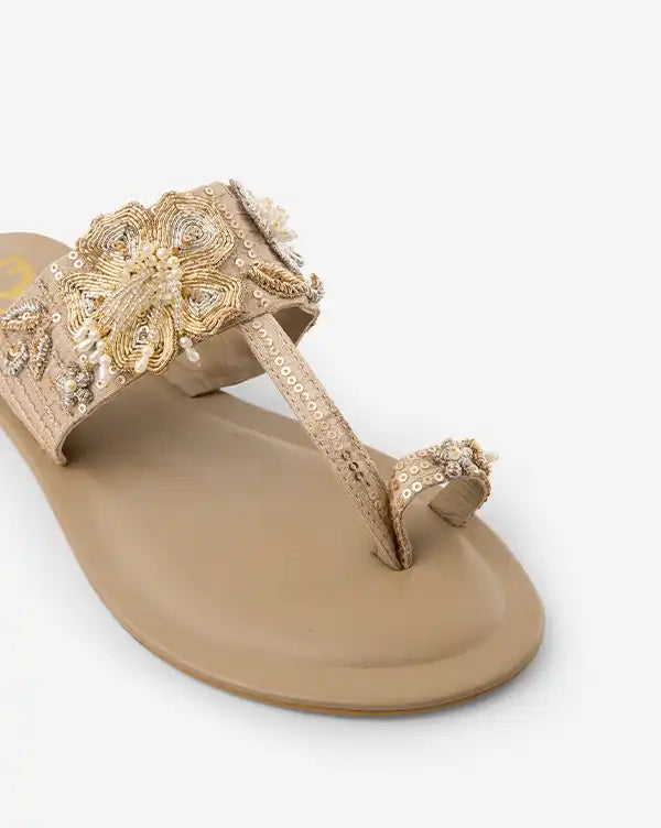 Noor Bloom : Kolha Flats - Indian - Handcrafted - Fizzy Goblet