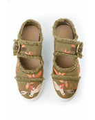 Olive Branch : Closed Toe Sandals