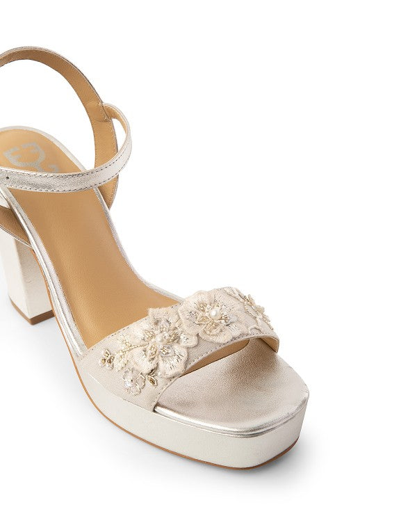 Petals & Prosecco : Heels