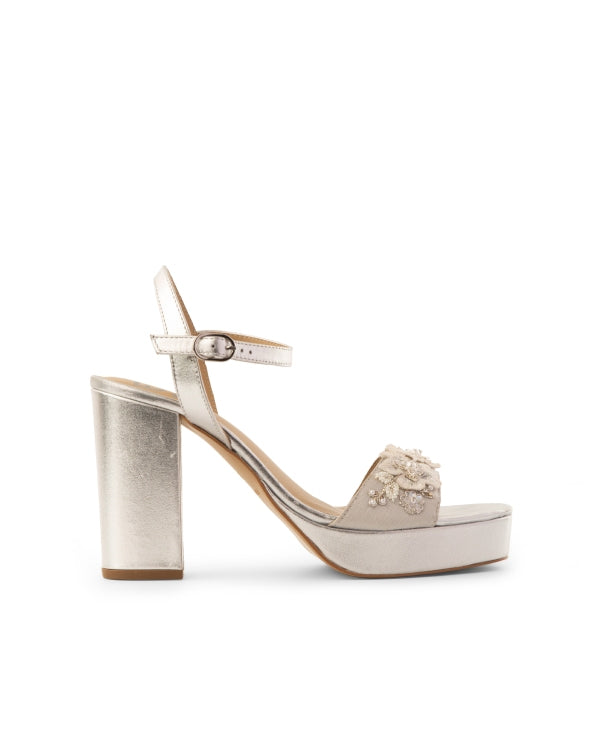 Petals & Prosecco : Heels
