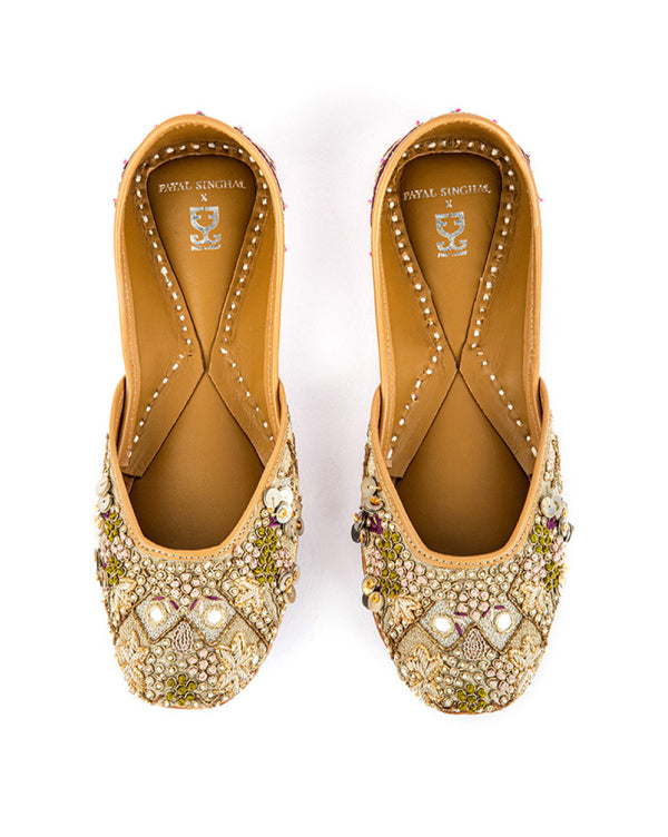 Seeker of Magic Jutti : Payal Singhal X Fizzy Goblet