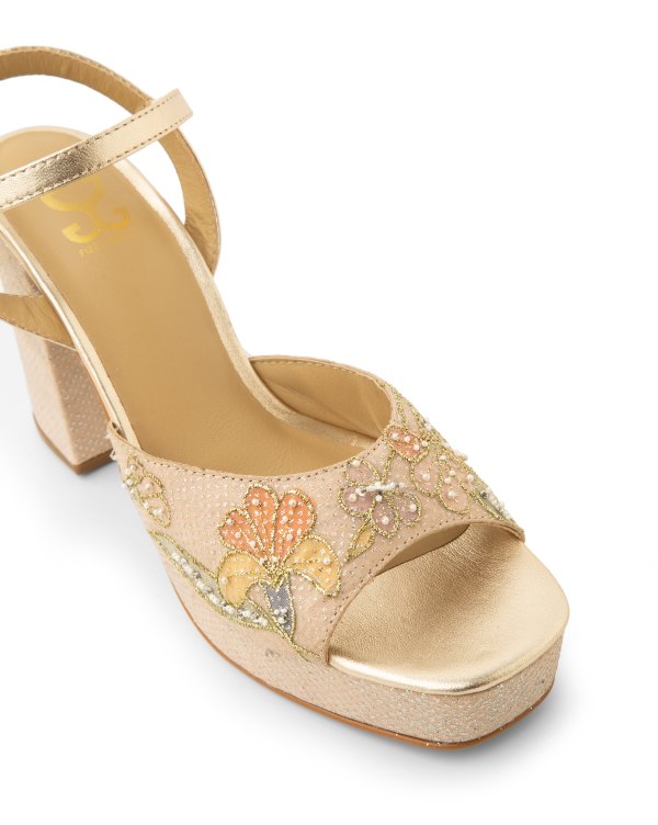 Sheen Queen : Platform Heels