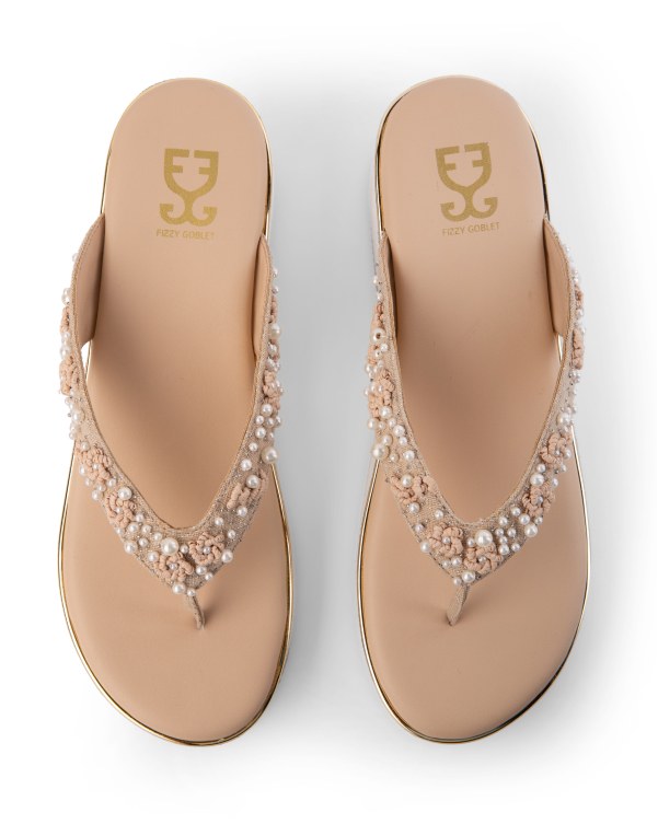 Shell of a Time : Wedge Heels