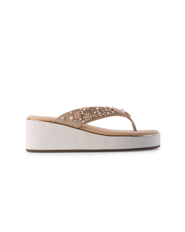 Shell of a Time : Wedge Heels