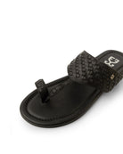 Bare Black : Men Kolhas