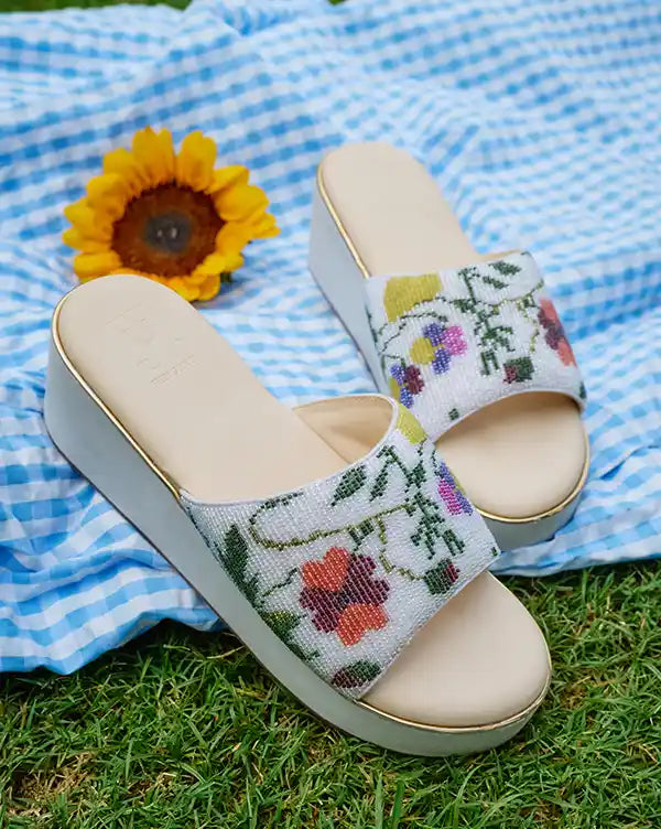 Jim Jam : Wedges - Floral - Handcrafted - Fizzy Goblet