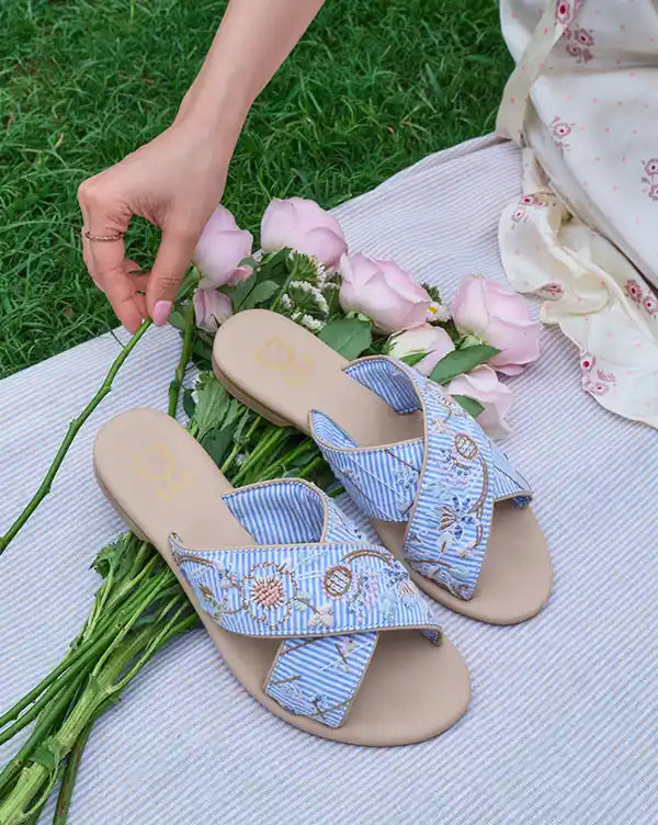 Stripe a Pose : Criss Cross Sliders Handcrafted by FIzzy Goblet