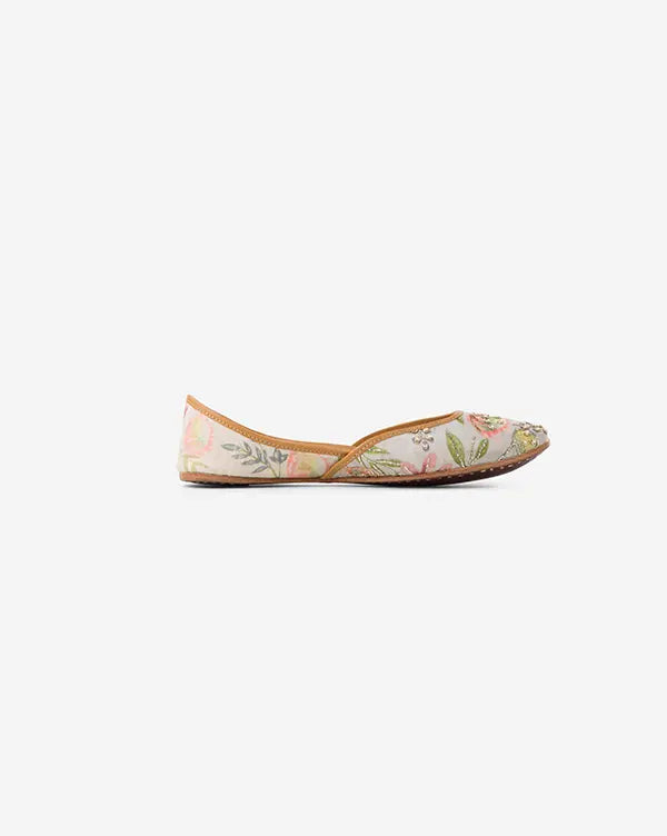 Lawn Story Short : Juttis - Payal Singhal X Fizzy Goblet - Indian - Handcrafted 