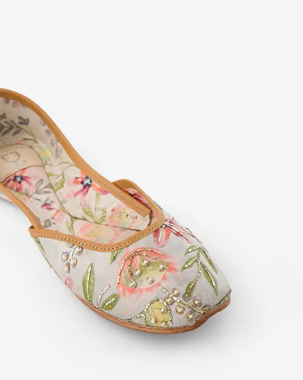 Lawn Story Short : Juttis - Payal Singhal X Fizzy Goblet - Indian - Handcrafted 