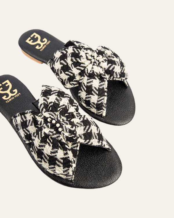 Checking In : Criss Cross Slides - Limited Edition