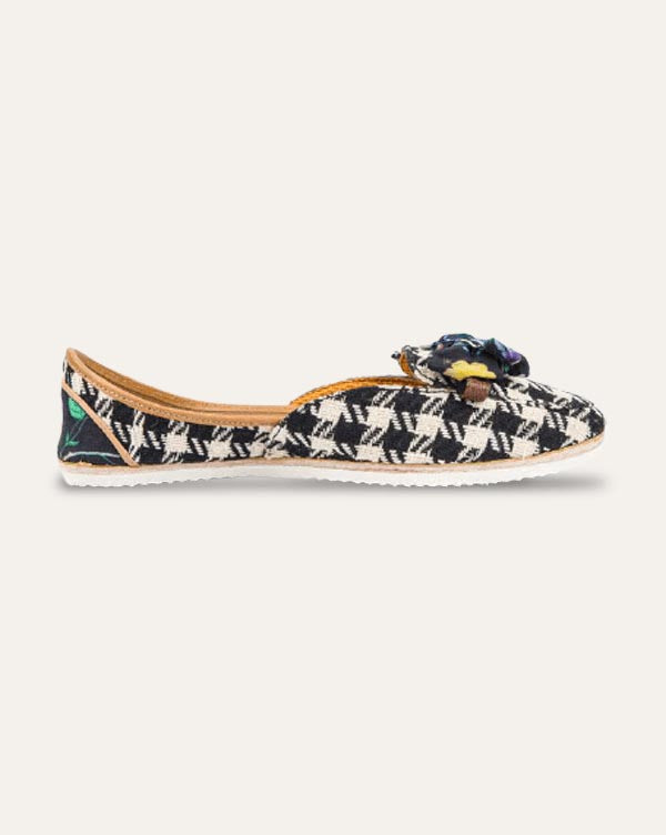 Checkmate- Loafers