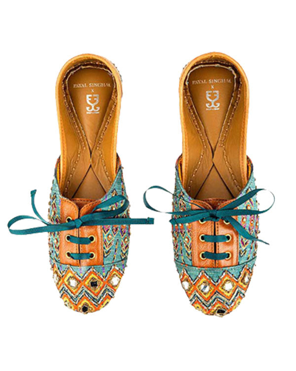 Bazaar Afternoon : Sneakers - Payal Singhal x Fizzy Goblet