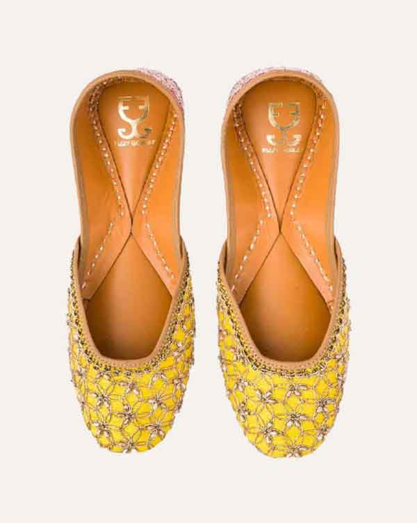 Happy Go Lucky : Juttis - Yellow & Pink Juttis - Fizzy Goblet